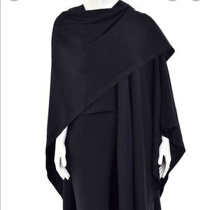 ST. JOHN COLLECTION black wool wrap with leopard knit edge